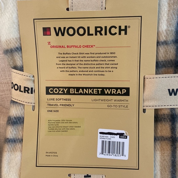 NWT Cozy blanket wrap - Picture 4 of 4